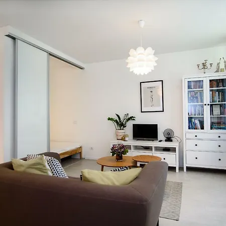 #stayhere - Comfy & Stylish With Patio Close To Old Town Апартаменты