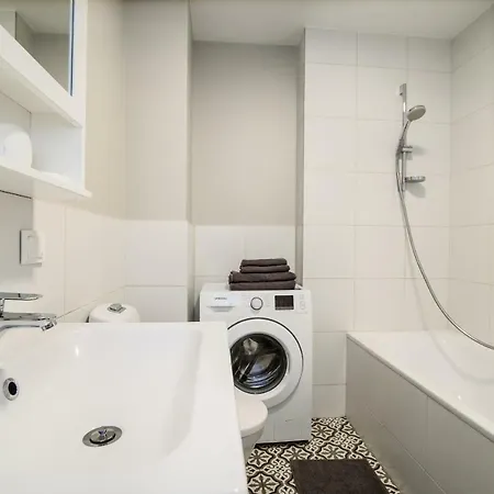 公寓 #stayhere - Comfy & Stylish With Patio Close To Old Town