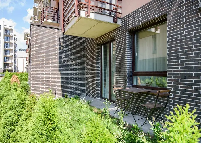 #stayhere - Comfy & Stylish With Patio Close To Old Town Apartament